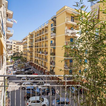 Surya House - Elegant Apartment In Sorrent Exterior foto