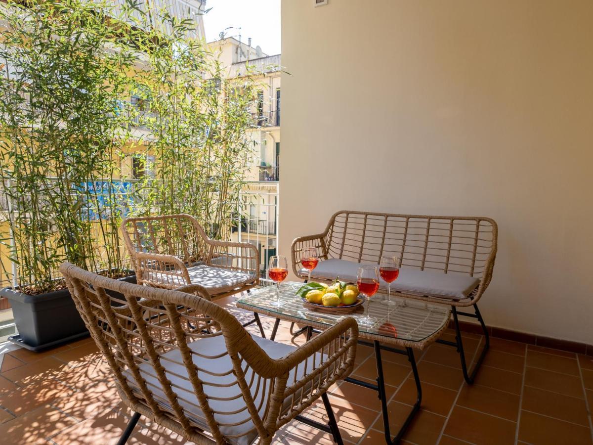 Surya House - Elegant Apartment In Sorrent Exterior foto