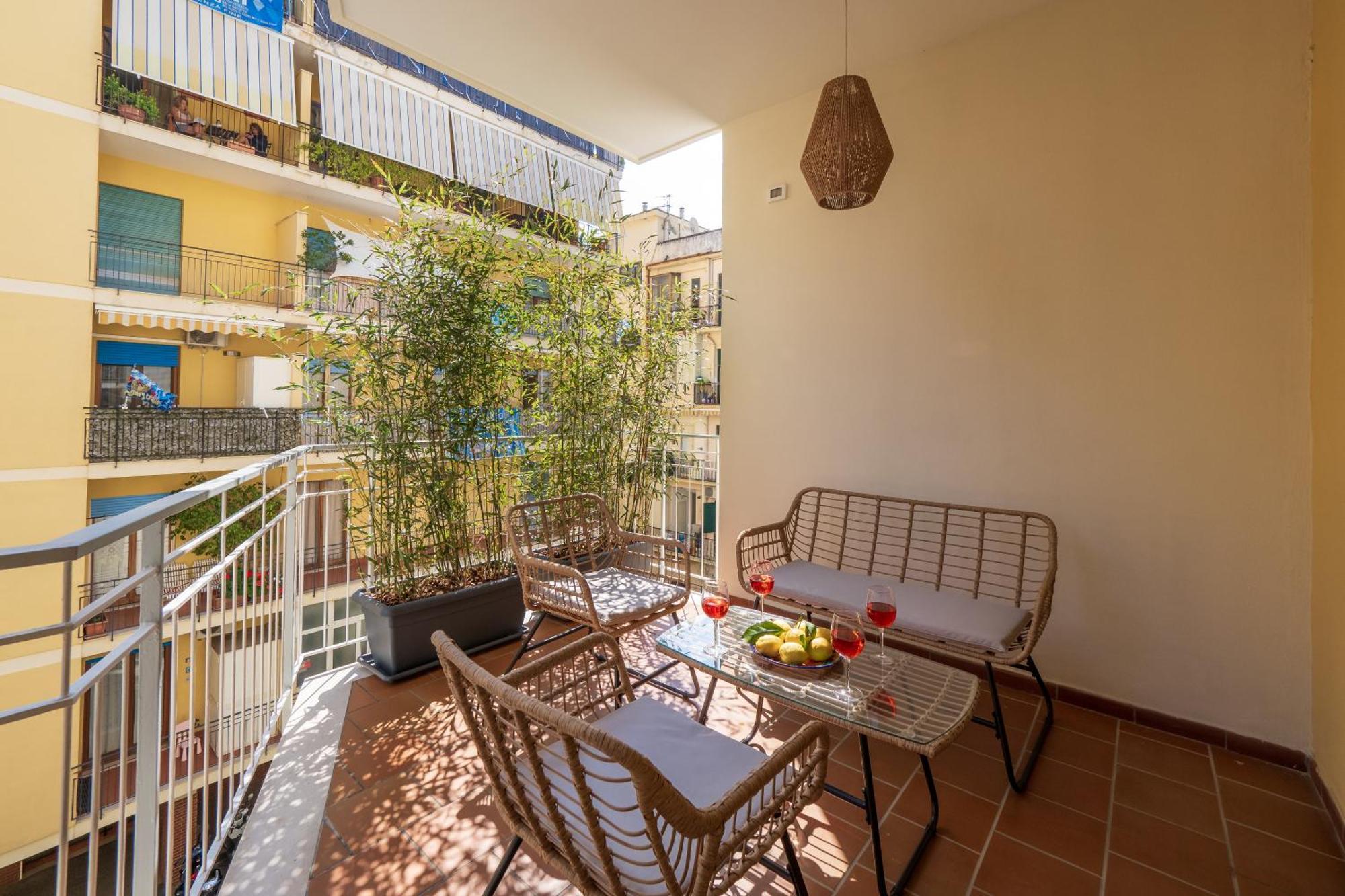 Surya House - Elegant Apartment In Sorrent Exterior foto