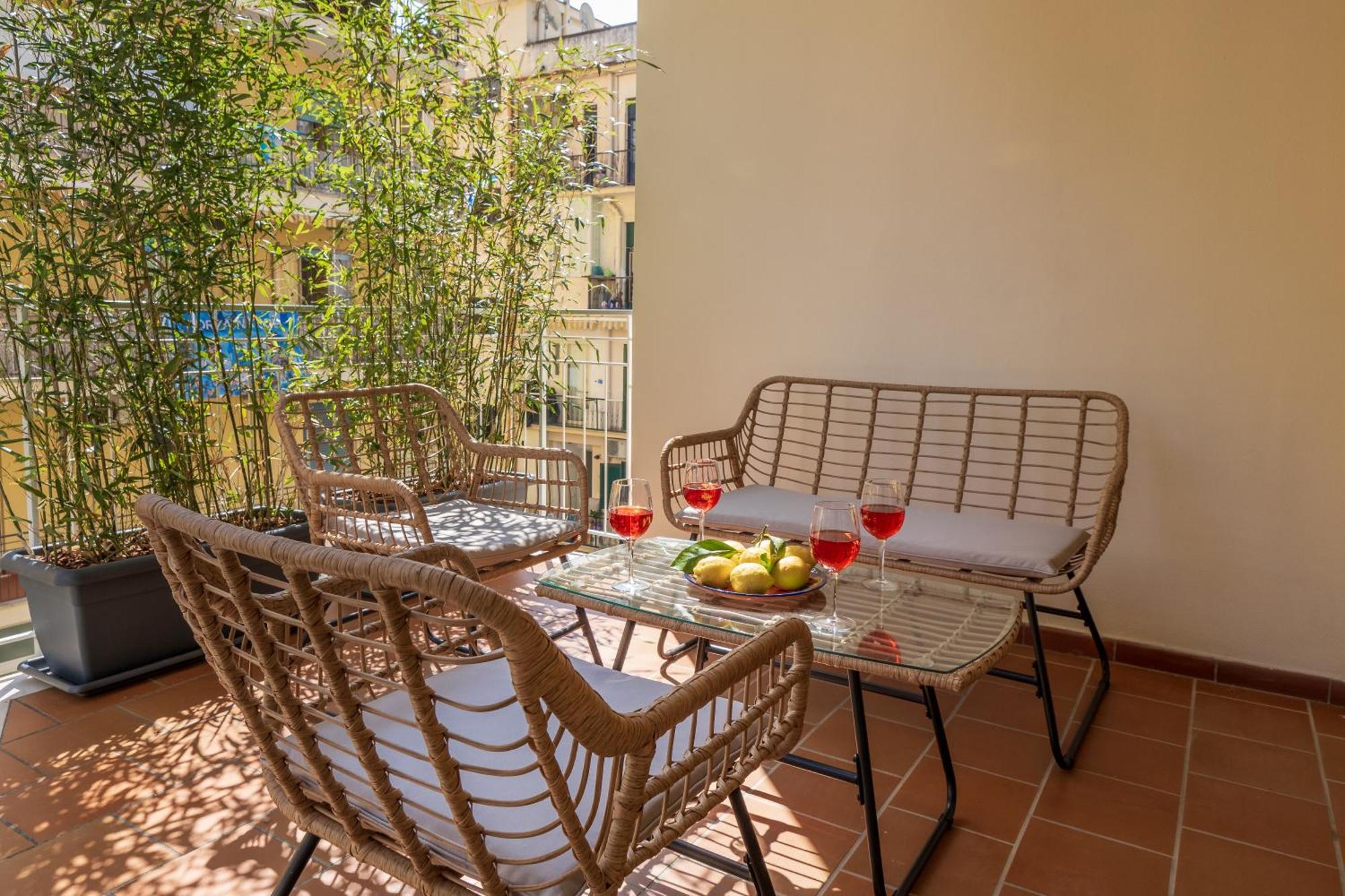 Surya House - Elegant Apartment In Sorrent Exterior foto